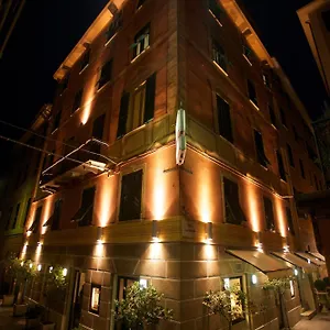 Astigiana & 3*, Varazze Italie
