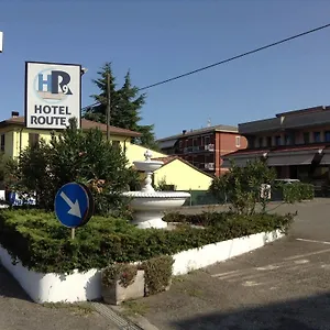 Route 9 3*, Cadeo Italie